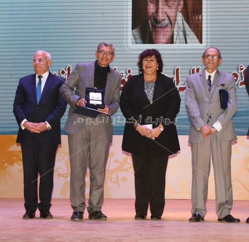 وزير الثقافة مع 350 من ادباء مصر فى بورسعيد