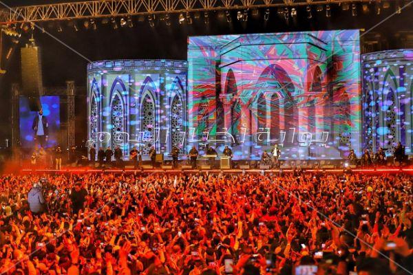  تامر حسني ورامي جمال يُبهران الجمهور على مسرح «3D mapping» يجسد حضارات مص