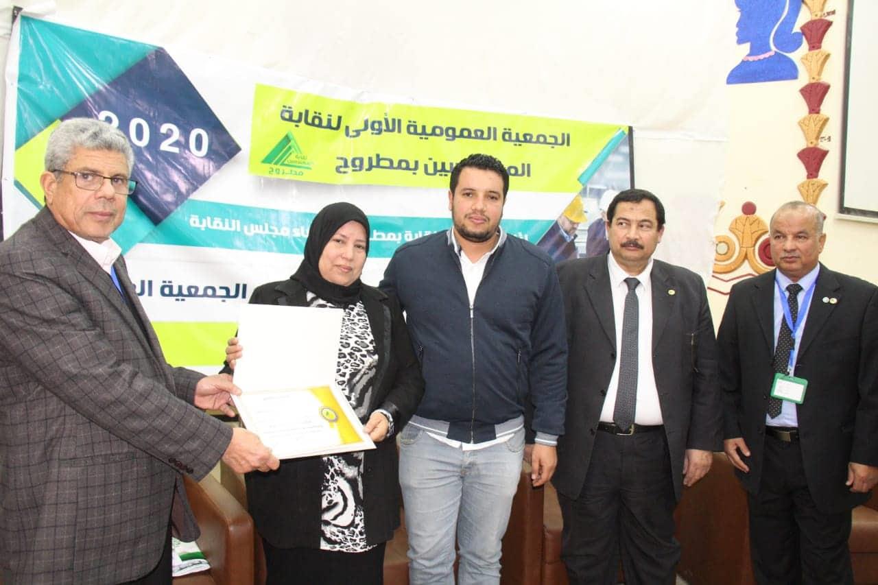 تكريم أبناء المهندسين المتفوقين والمهندسين المتميزين