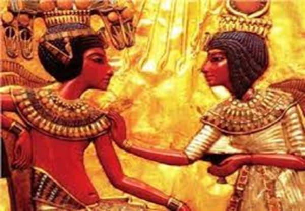 قصص حب خلدتها جدران المعابد والمقابر 