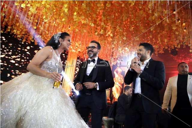 تامر حسني وحماقي والعسيلي والليثي يحتفلون بزفاف يورا محمد