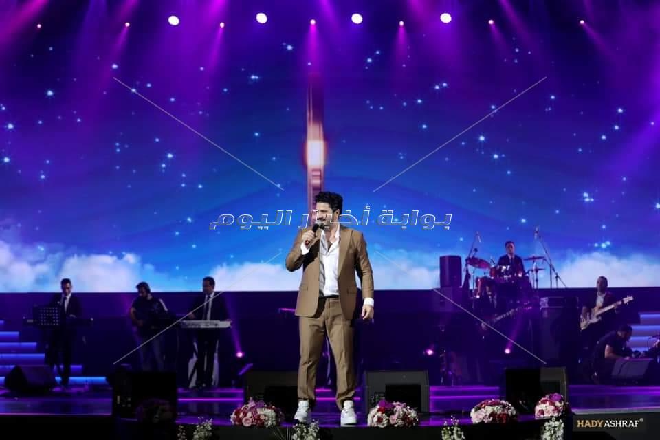 مصطفى حجاج يتألق بحفل مهرجان الفجيرة