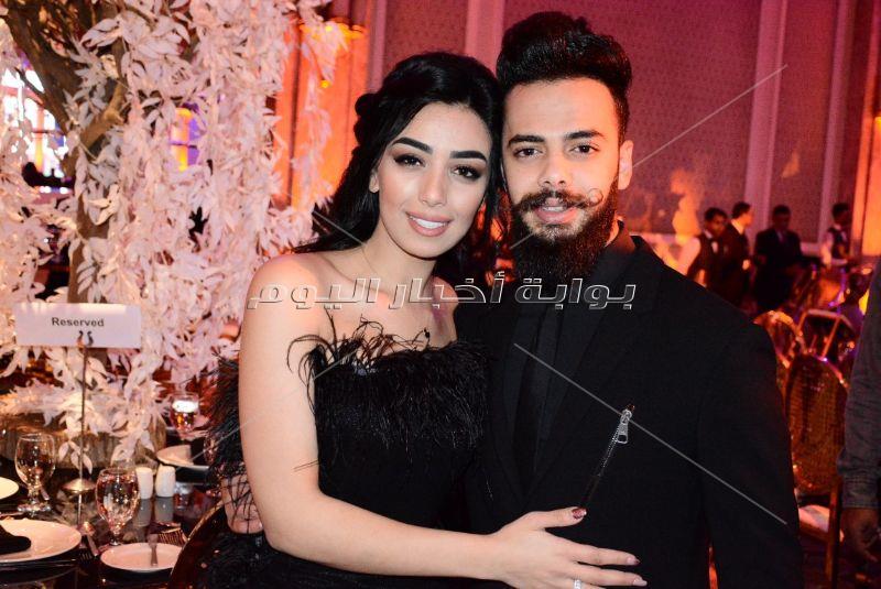 حكيم والليثي نجما زفاف «يوستينا وروماني» بحضور النجوم