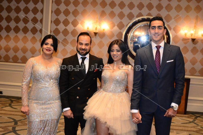 حكيم والليثي نجما زفاف «يوستينا وروماني» بحضور النجوم