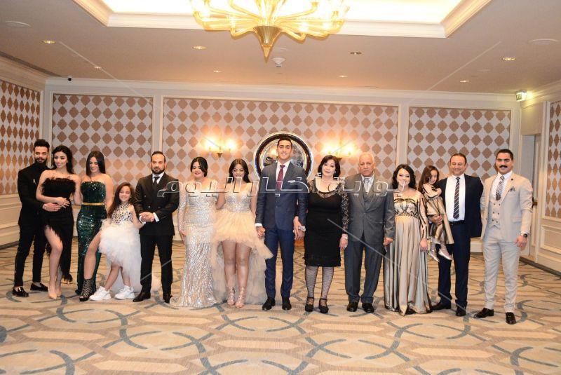 حكيم والليثي نجما زفاف «يوستينا وروماني» بحضور النجوم