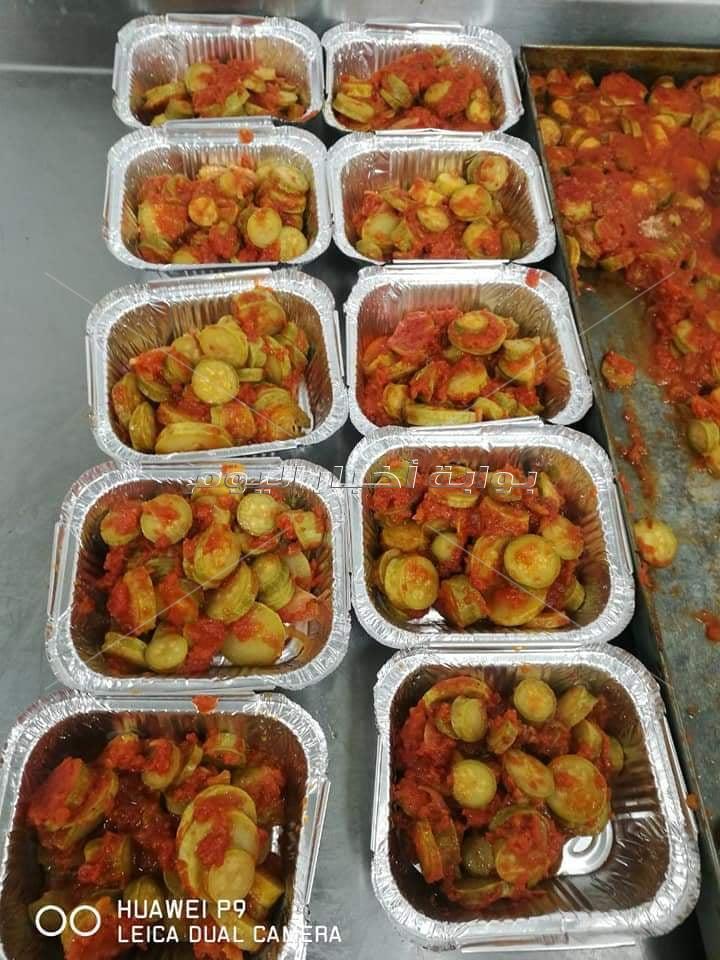 صور| أشهى المأكولات.. ماذا يأكل المرضى ومصابي كورونا داخل مستشفى قها للحجر الصحي بالقليوبية 