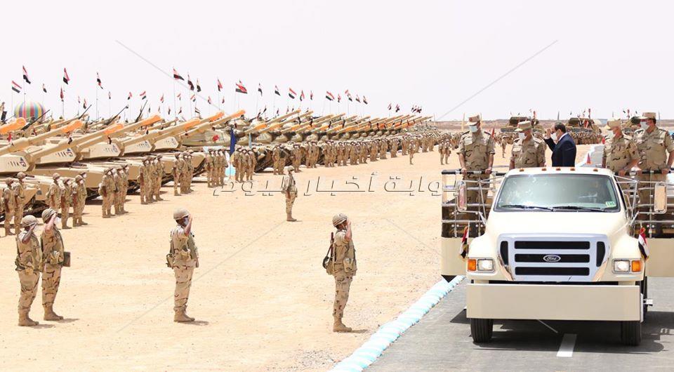 الرئيس عبد الفتاح السيسي في المنطقة الغربية العسكرية