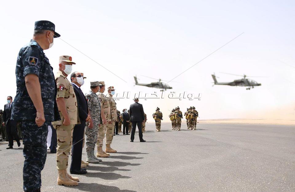 الرئيس عبد الفتاح السيسي في المنطقة الغربية العسكرية