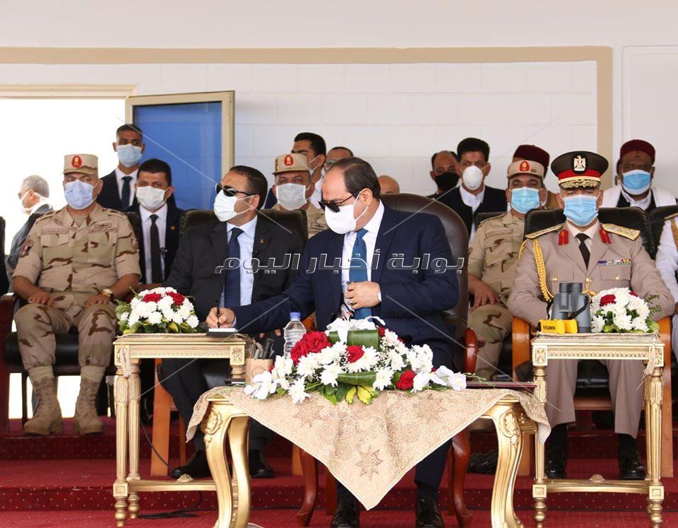 الرئيس عبد الفتاح السيسي في المنطقة الغربية العسكرية