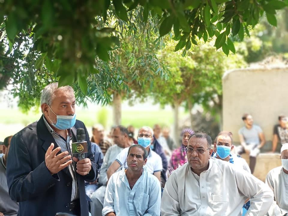  مدارس حقلية ارشادية للأرز