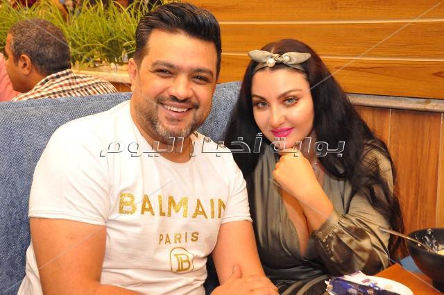 صوفينار وكاريكا ونجوم الرياضة في حفل افتتاح أحد المطاعم