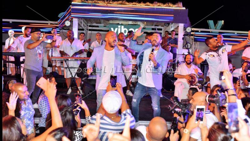 تامر حسني والعسيلي يُشعلان زفاف ياسر الحريري في «الساحل»