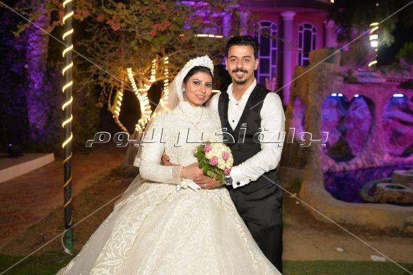 أبو الليف ووفاء سالم ورامي وحيد يحتفلون بزفاف «محمود وأميرة»