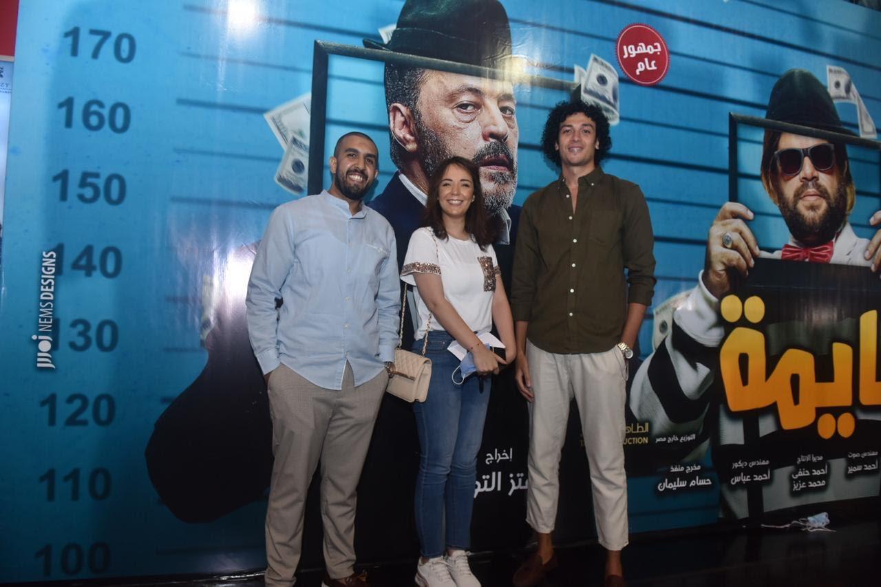 مؤلفا «الخطة العايمة» يشاهدون الفيلم مع نجوم الفن