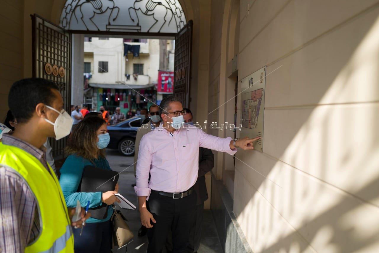 لافتتاحه  قريبا.... وزير السياحة و الاثار يتفقد آخر أعمال متحف المركبات الملكية