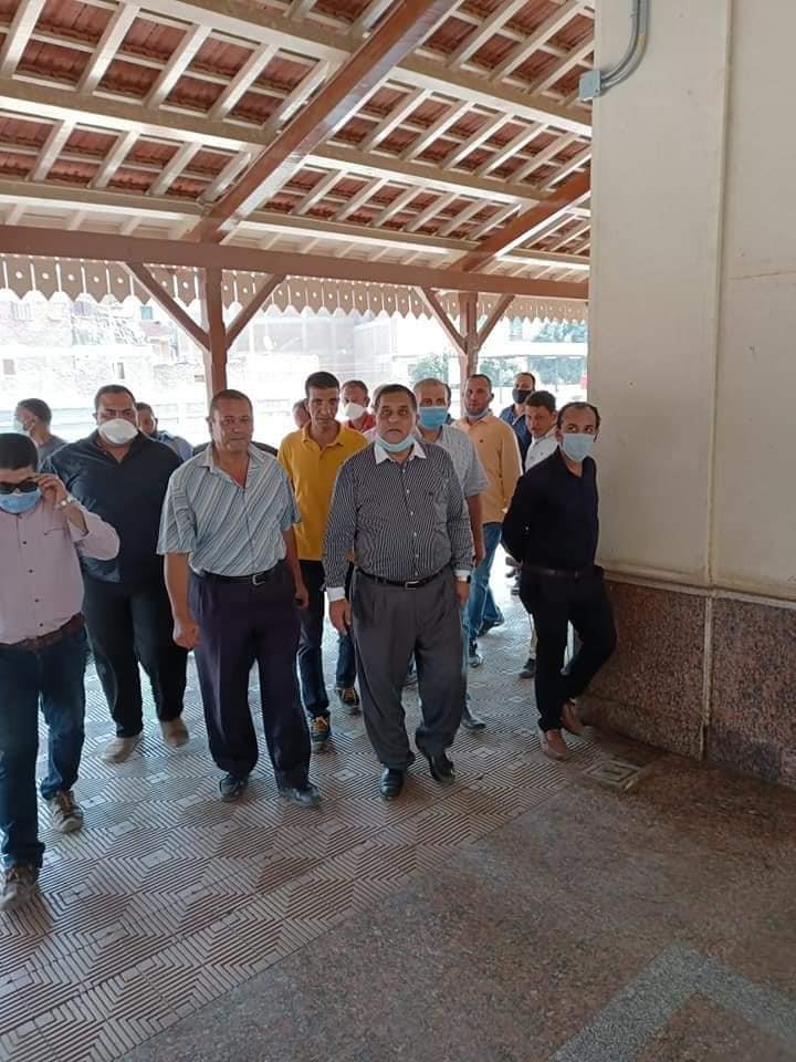 صور| رئيس "السكة الحديد" خلال تفقد برجي التوضيب وقليوب: التشغيل خلال شهر 