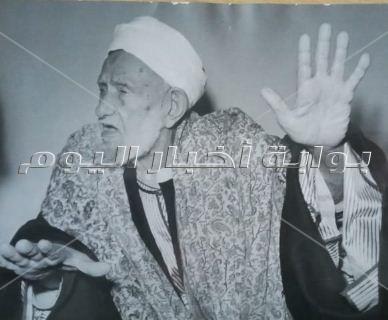 أول صور لمُعلم عميد الأدب العربي «طه حسين»