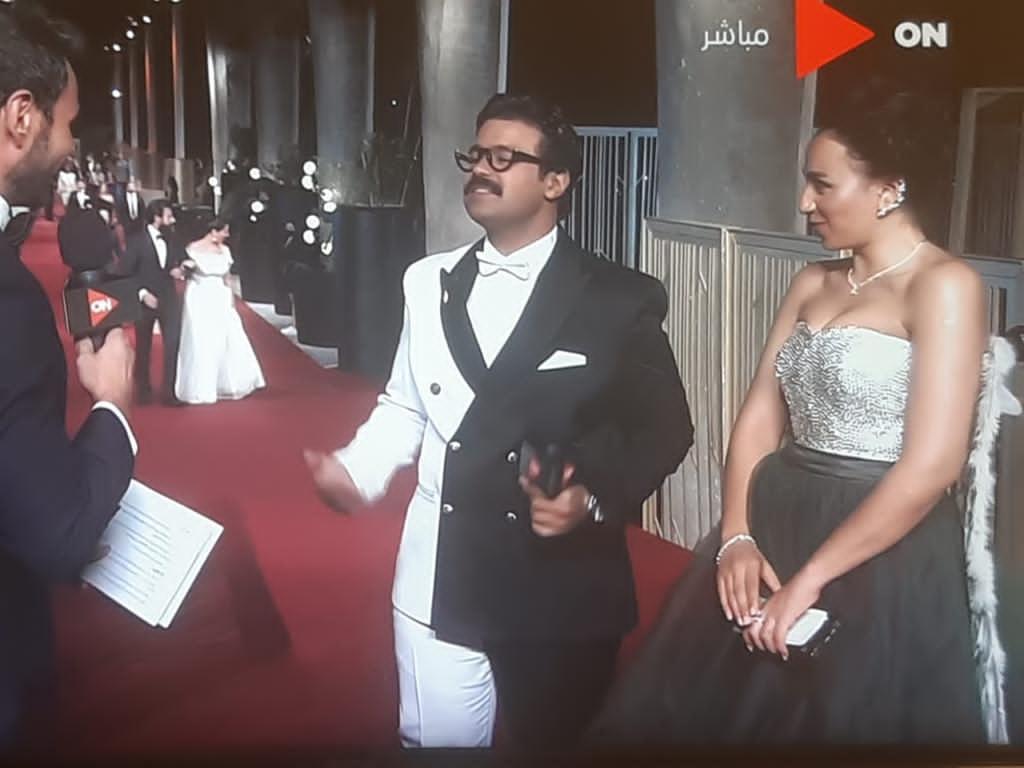 مصممة أزياء: اختيار الأبيض والأسود في ملابس نجمات الجونة له دلالات هامة 