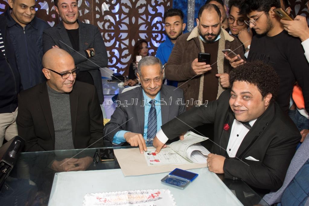 بطاوي يحتفل بزفافه بحضور عبدالباقي وأشرف زكي ونجوم «اللوكاندة?»