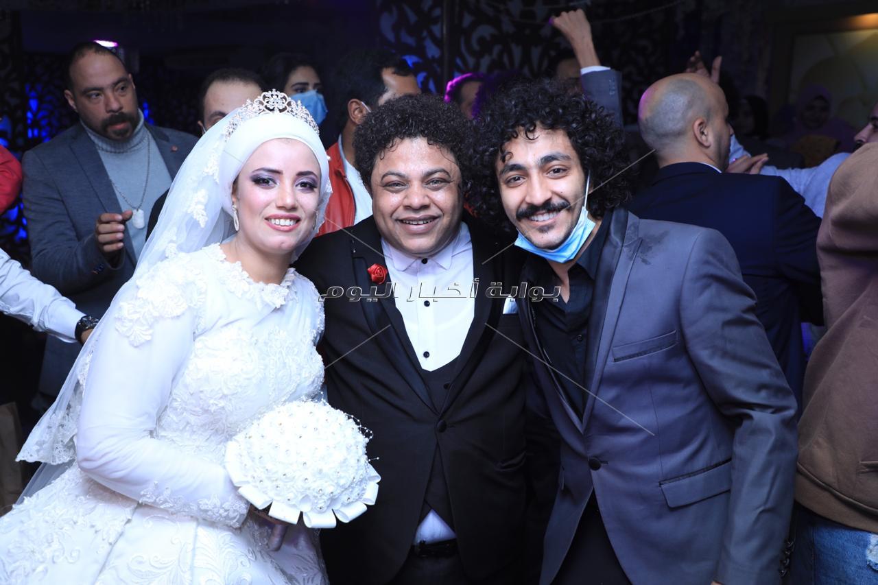 بطاوي يحتفل بزفافه بحضور عبدالباقي وأشرف زكي ونجوم «اللوكاندة?»