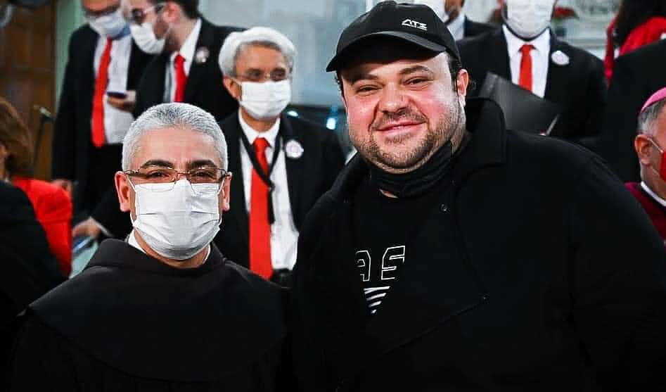 صور| نجوم الفن يشاركون في احتفالية الكريسماس بكنيسة سان جوزيف