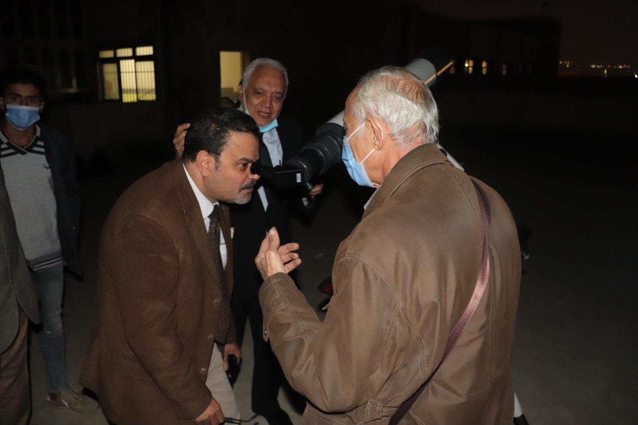 طلاب جامعة الأزهر يرصدون الاقتران الأعظم بين كوكبي المشترى وزحل