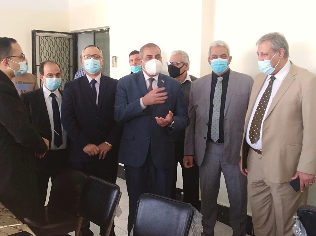 رئيس جامعة الأزهر  يتفقد امتحانات الدراسات العليا  لقطاع كليات الطب.. صور