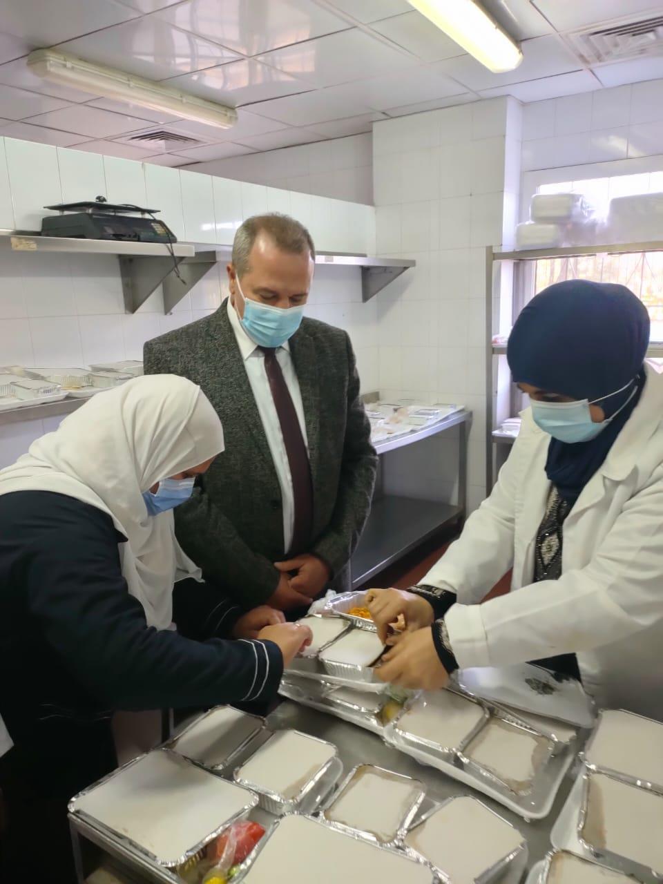 للاطمئنان على مرضى كورونا 