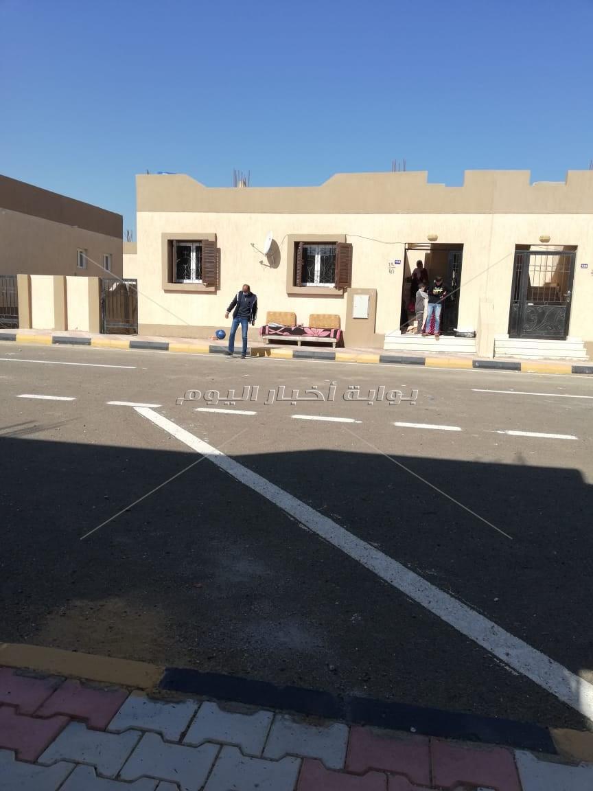 استمرار نقل وتسكين أهالي «عشش البلد» في رأس غارب ببديل العشوائيات