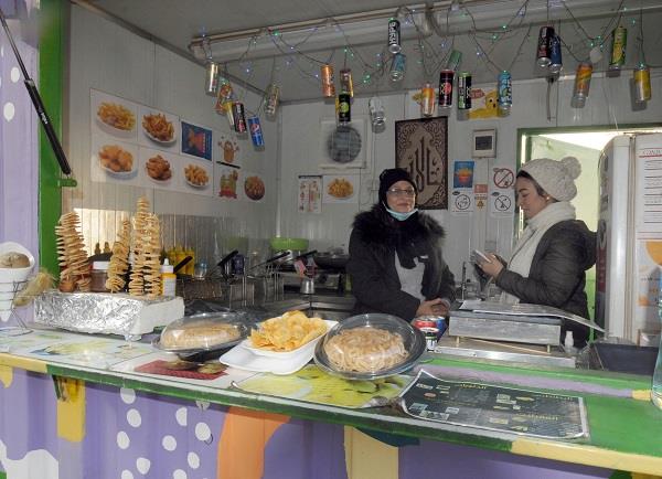 شارع «306 ».. حكاية تتحدى البطالة