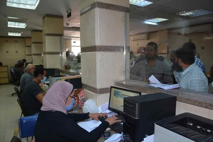 بالصور..محافظ المنيا: استقبال 161 ألف طلب للتصالح في مخالفات البناء