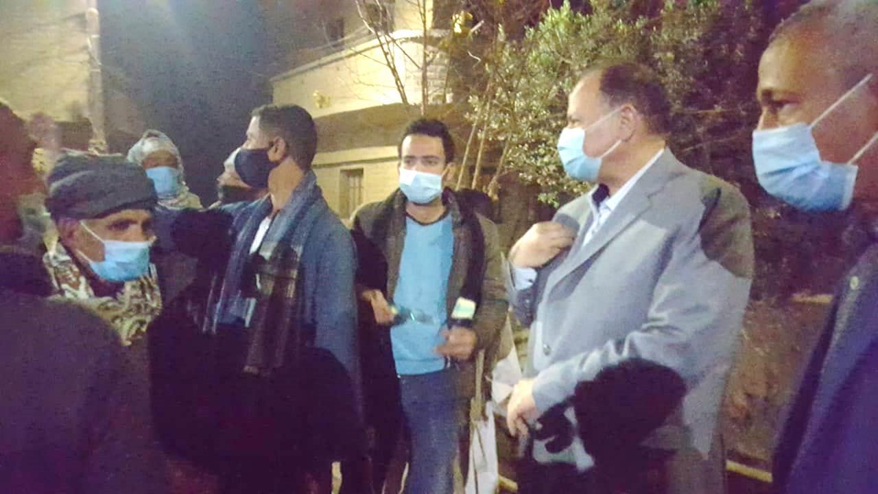 استمرار أعمال رصف الشوارع وتطوير بعض القرى بمركزي البداري وساحل سليم  بأسيوط 