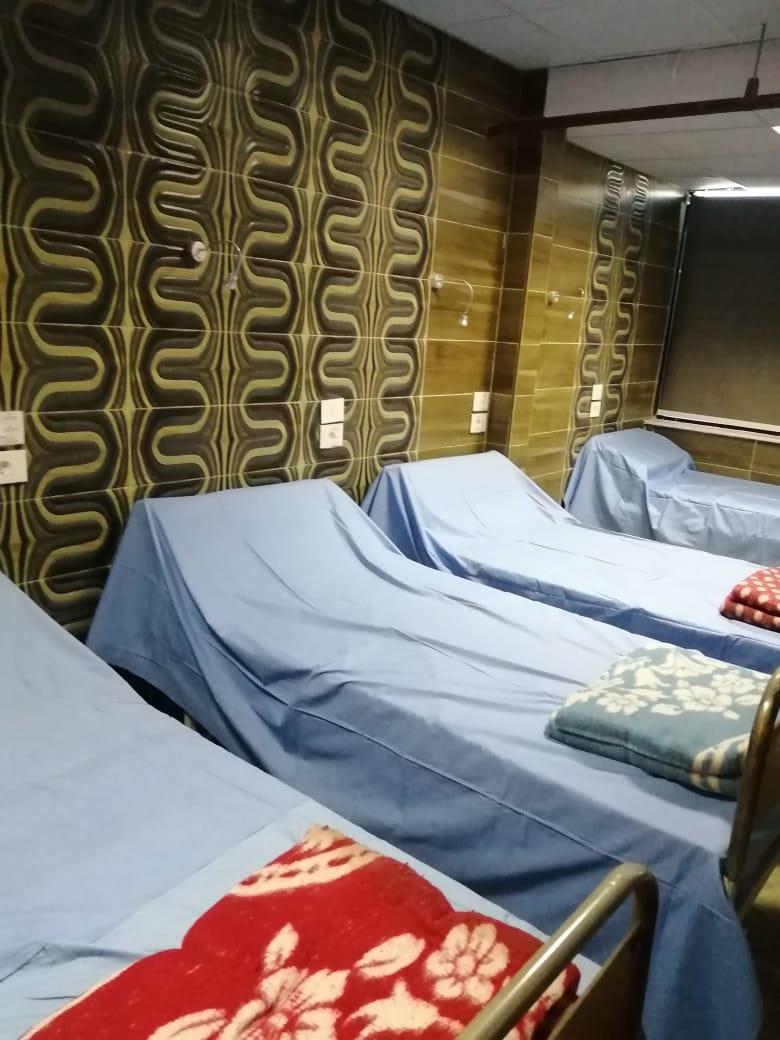  سكن الأطباء بمستشفى الحسين الجامعي بسعة 250 سريرًا