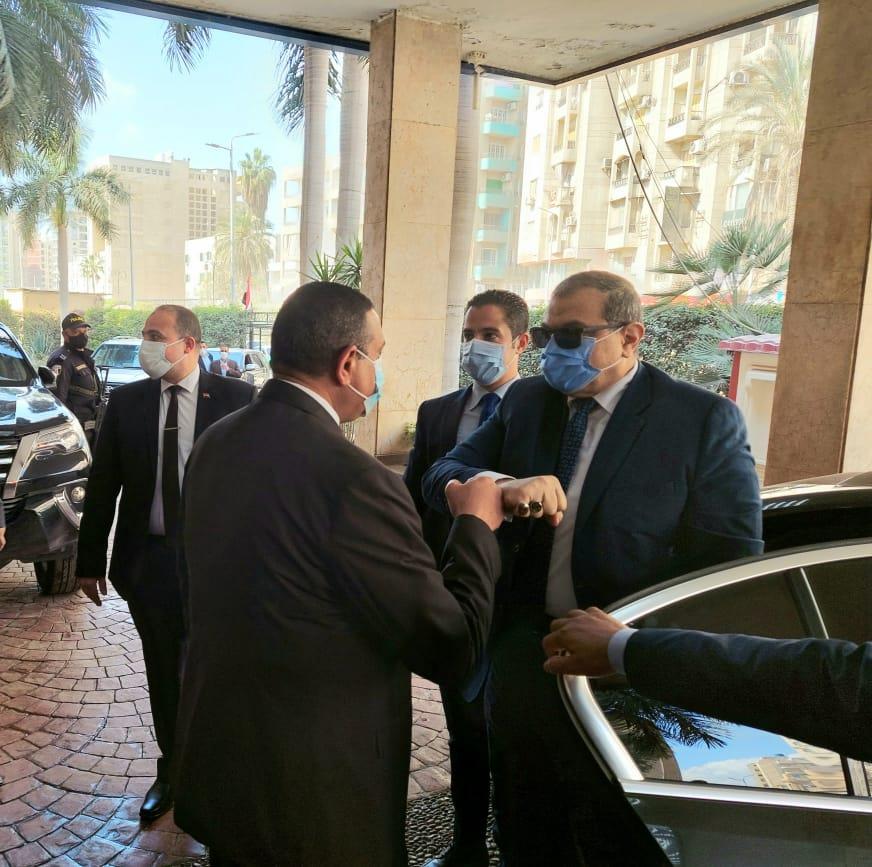بالصور .. محافظ البحيرة يستقبل وزير القوى العاملة