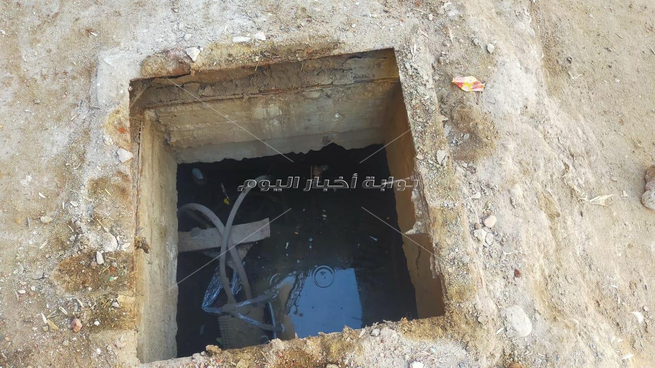 غضب بين أهالي قرية منشأة اليوسفي ببني مزار بسبب عدم وجود غطاء لغرفة التليفونات