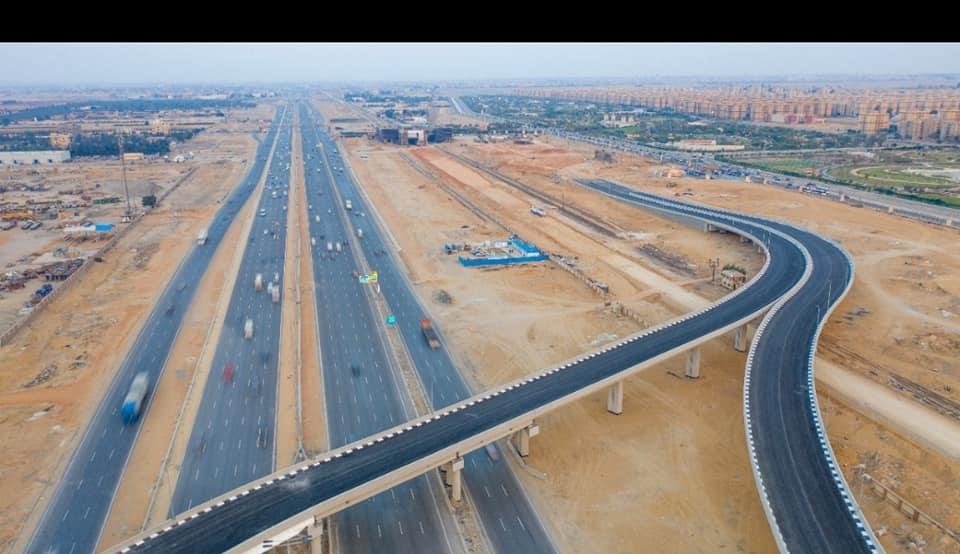 وزير النقل يتفقد أعمال تنفيذ القطار الكهربائي.. ويؤكد: 79% نسبة التنفيذ 