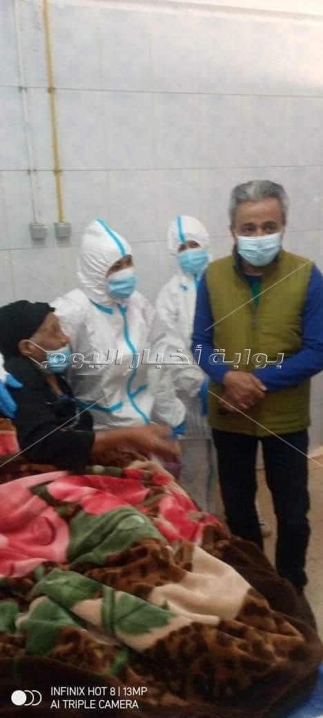 المسؤولون بصحة قنا يتابعون حالة أكبر مصابة بكورونا