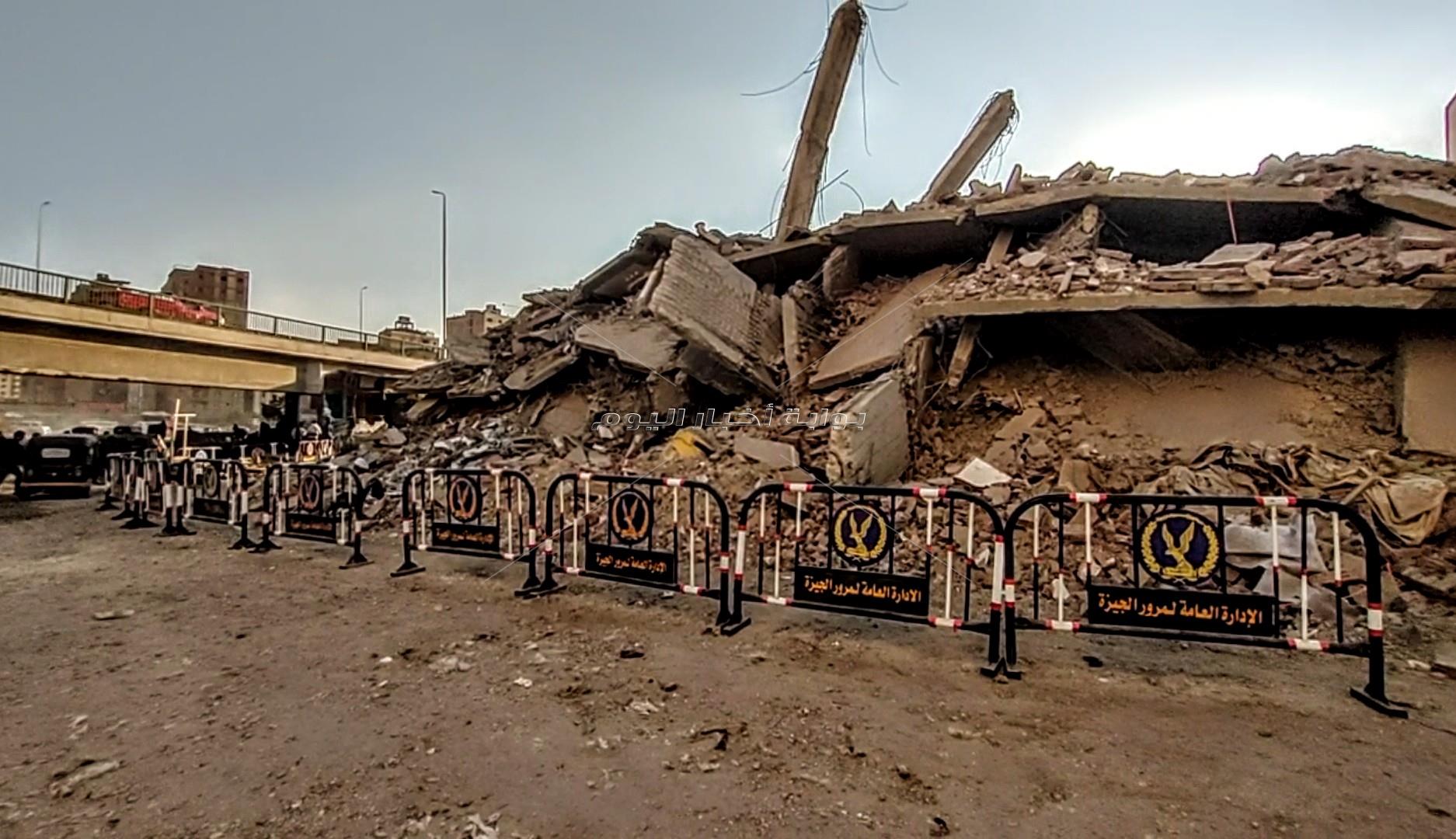رفع مخلفات هدم عقار فيصل المحترق 