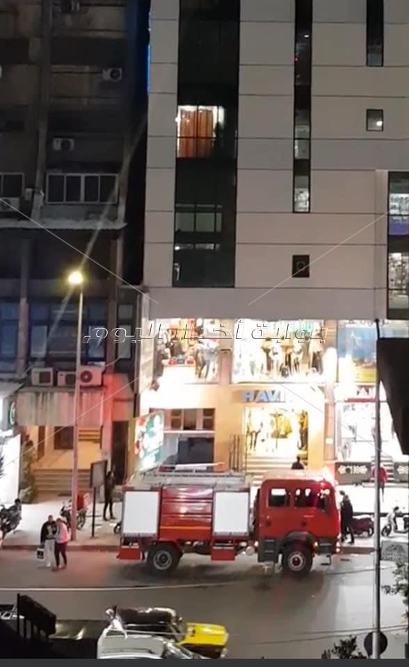 إخماد حريق محدود بمحل في مول شهير شرق الإسكندرية