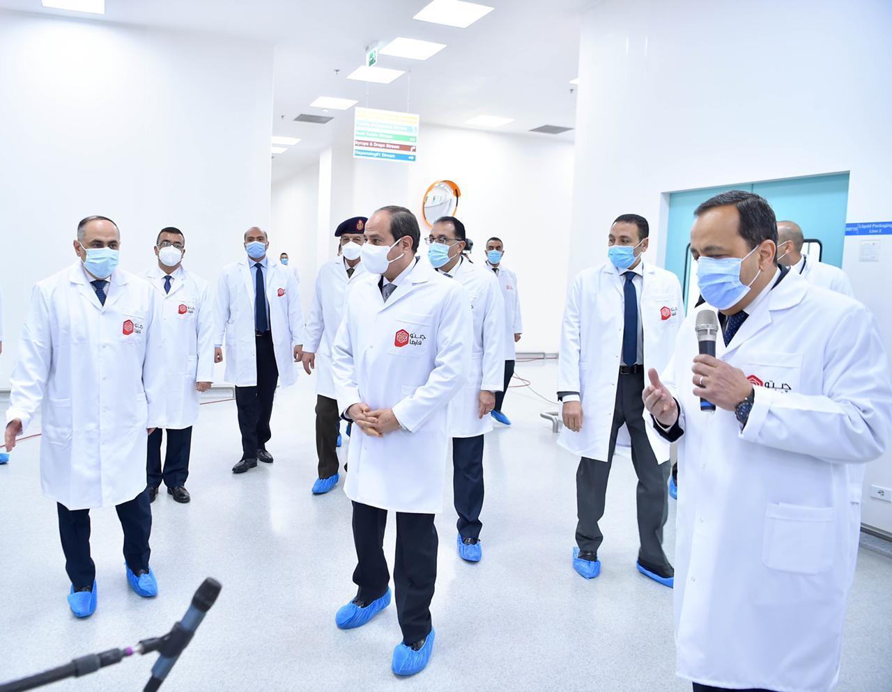 الرئيس السيسي يتفقد مدينة الدواء