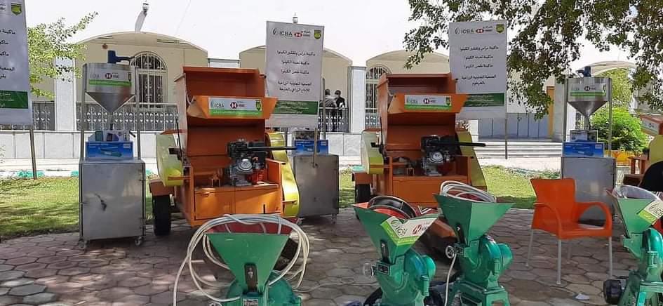 بحوث الصحراء يسلم معدات زراعية لدعم مزارعي " الكينوا"  في الوادي الجديد 