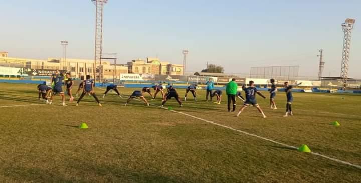 الصور..الفريق الأول يخوض مراناً خفيفاً بملعب الاسيوطي استعدادا لمواجهة الفيوم غداً