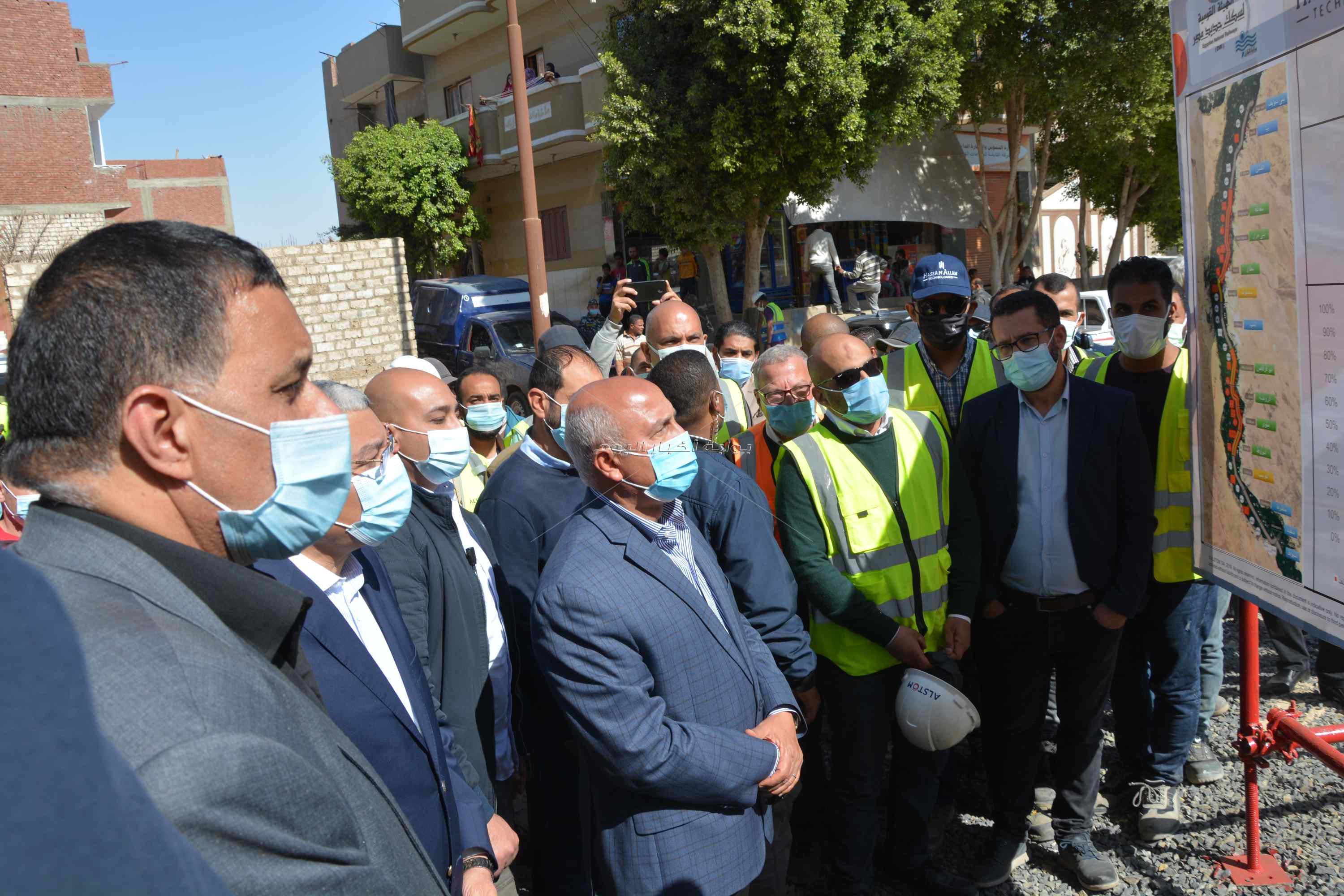 وزير النقل ومحافظ المنيا يشهدان اختبارات برج إشارات سمالوط قبل دخوله الخدمة غدا