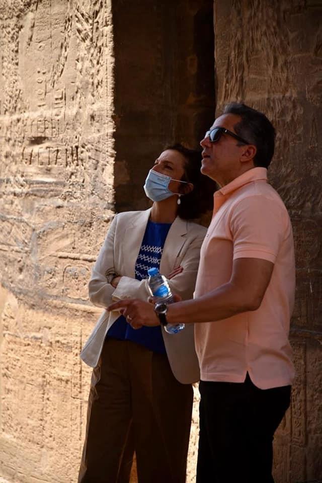 - وزير السياحة والآثار  ومدير عام منظمة اليونسكو يقومان بجولة بمحافظة أسوان