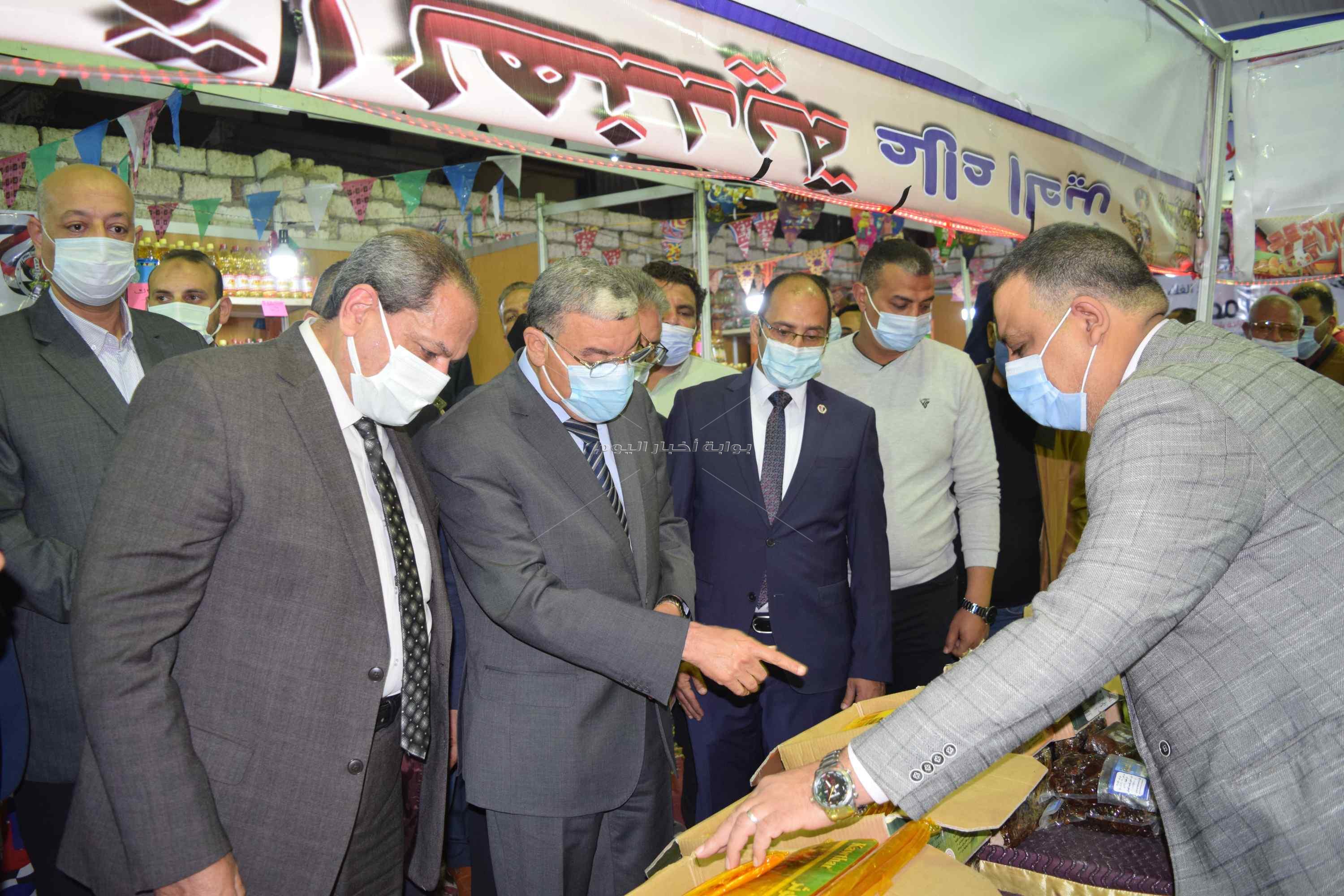 محافظ المنيا يفتتح معرض "اهلا رمضان"