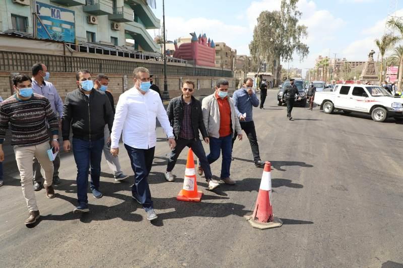 محافـظ المنوفية يتابع أعمال رصف   