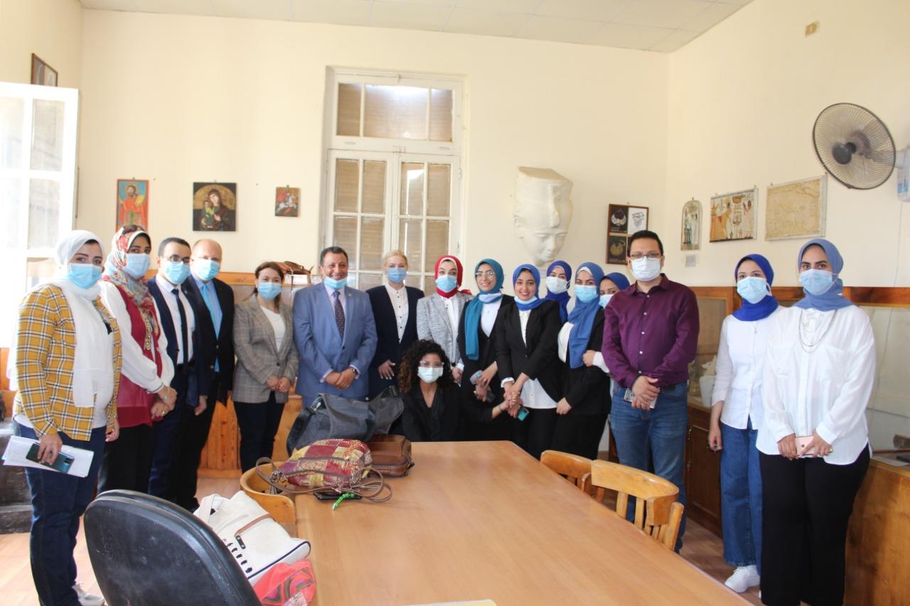 وفد روماني علمي  في زيارة لكلية السياحة بجامعة المنصورة .