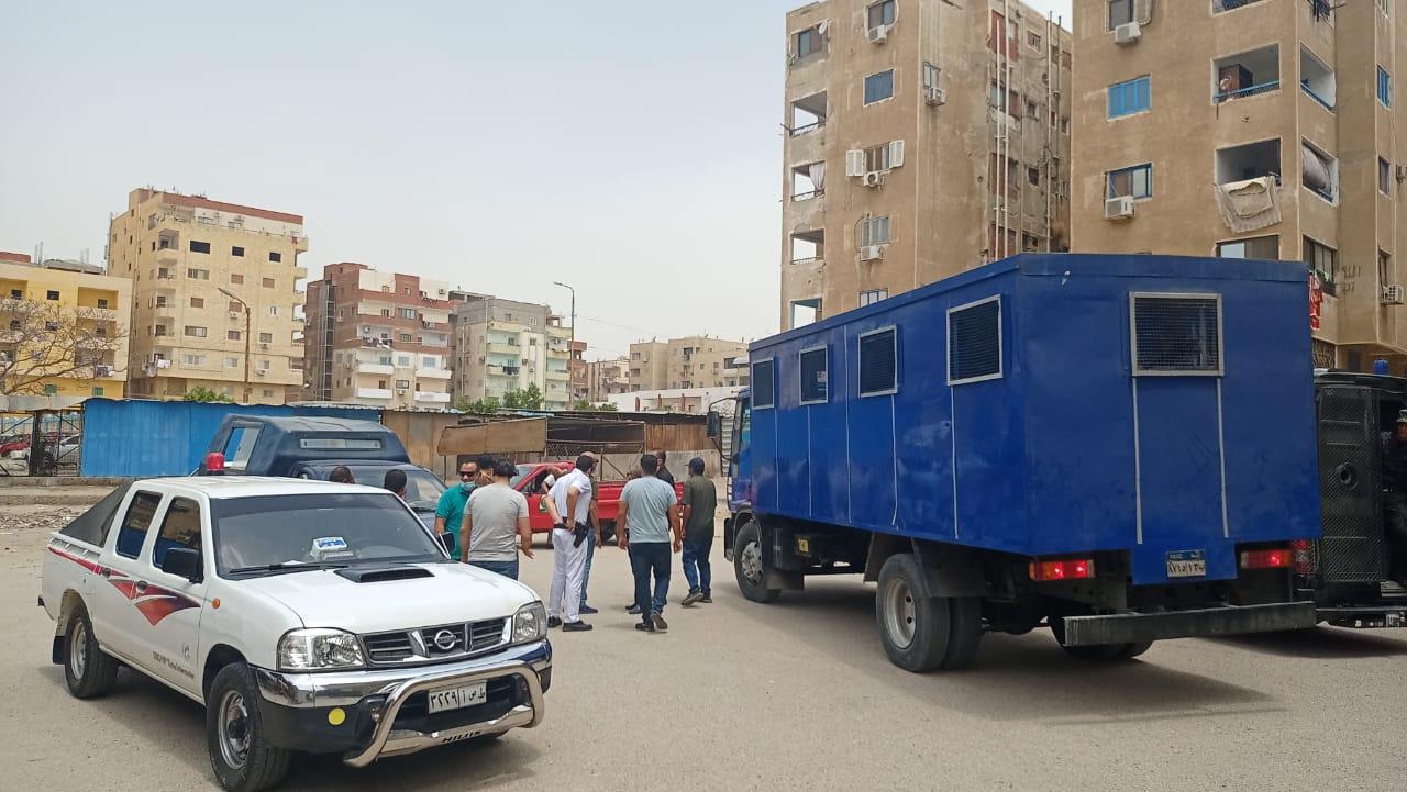 إزالة التعديات على أراضى الدولة بحى ثالث الإسماعيلية 