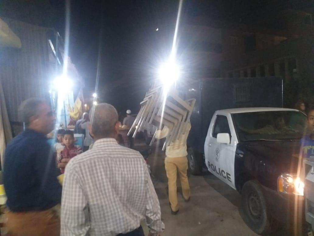 غلق مقهى مخالف لمواعيد الحظر في منشأة القناطربالجيزة