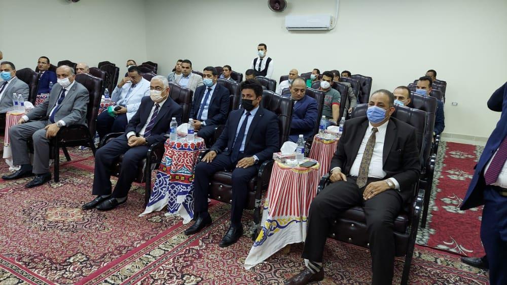 بالصور .. وزير العدل و محافظ البحيرة يتفقدان اعمال انشاء مبنى محكمة شمال دمنهور الإبتدائية 